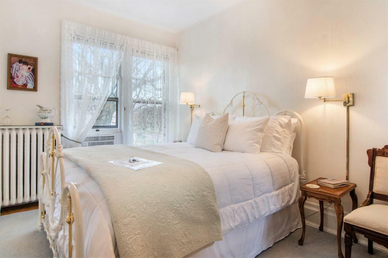 The Lamplighter Bed & Breakfast Of Ludington Εξωτερικό φωτογραφία